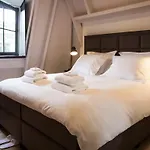 The Guest * Ден Бош