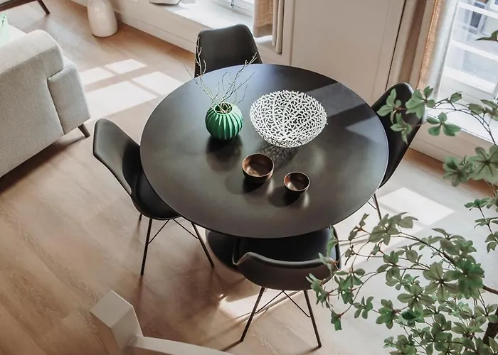 The Guest * 's-Hertogenbosch (Den Bosch)