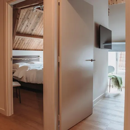 The Guest Ден Бош