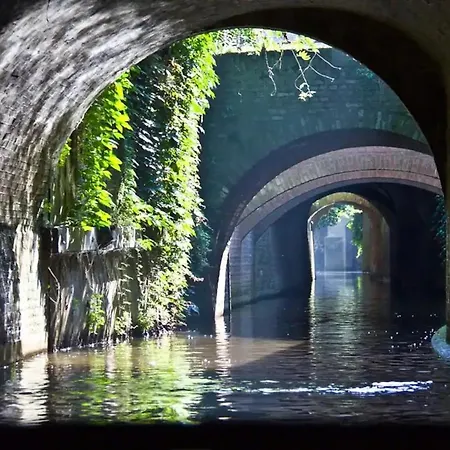 Апартаменты The Guest Ден Бош